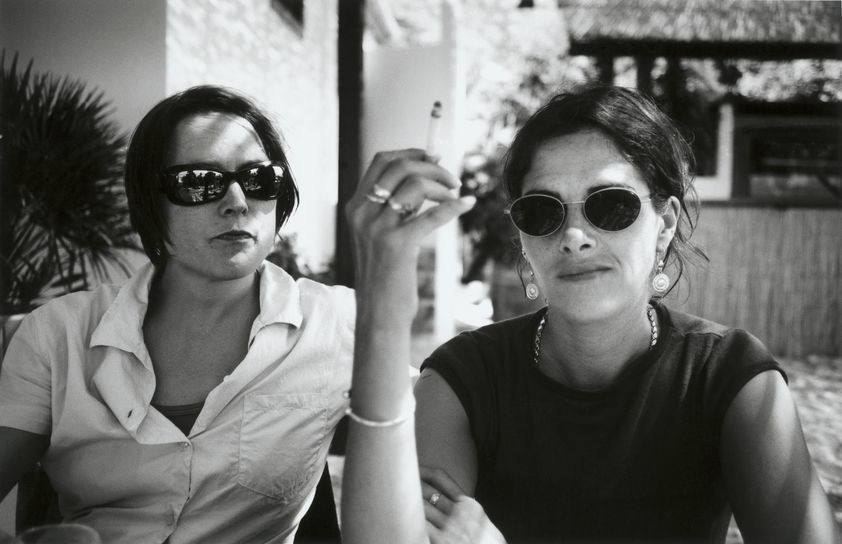 Sarah Lucas with Tracey Emin, Hydra, 1997 by Johnnie Shand Kydd © Johnnie Shand Kydd. All Rights Reserved, DACS/Artimage 2018. Photo: Johnnie Shand Kydd Sarah Lucas with Tracey Emin, Hydra, 1997