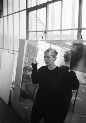 Jenny Saville, Studio, London, 1997