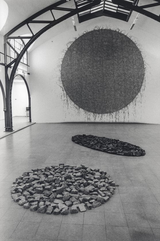 Sandstone Circle Basalt Ellipse River Avon Mud Circle, 2011 by Richard Long © Richard Long. All Rights Reserved, DACS/Artimage 2018. Photo: Richard Long Sandstone Circle Basalt Ellipse River Avon Mud Circle, 2011