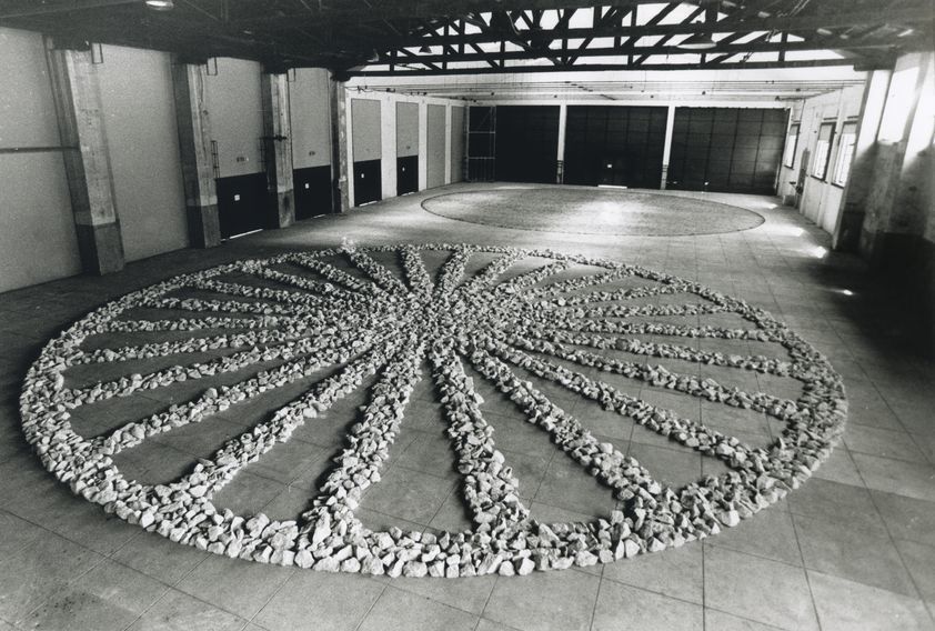 Circle of Life, 1997 by Richard Long © Richard Long. All Rights Reserved, DACS/Artimage 2018. Photo: Richard Long Circle of Life, 1997