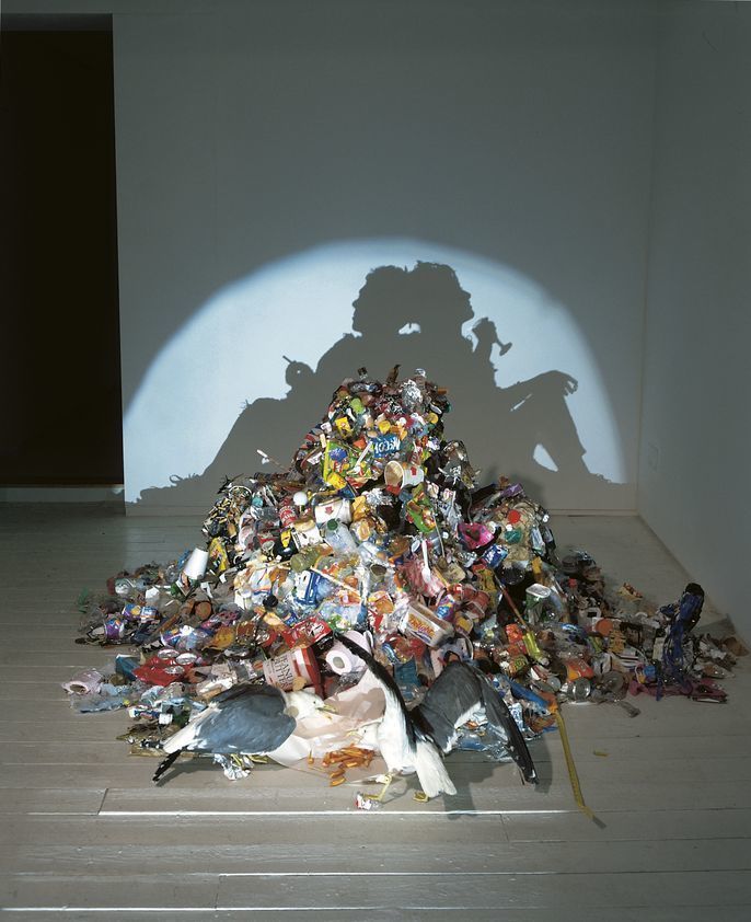Dirty White Trash (with Gulls), 1998 by Tim Noble and Sue Webster © Tim Noble and Sue Webster. All Rights Reserved, DACS/Artimage 2018. Photo: Andy Keate Dirty White Trash (with Gulls), 1998