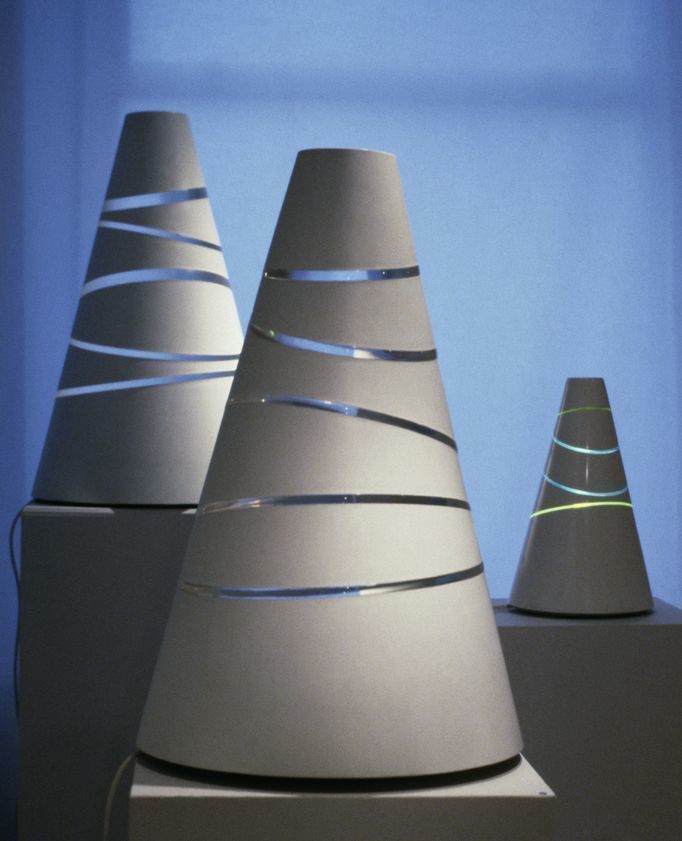 See Thru Koan, 1969-75. Koans Series. by Liliane Lijn © Liliane Lijn. All Rights Reserved, DACS/Artimage 2018. Photo: Stephen Weiss See Thru Koan, 1969-75. Koans Series.