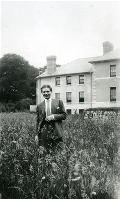 Francis Bacon outside "Farmleigh", Abbeyleix, Co. Laois, Ire...