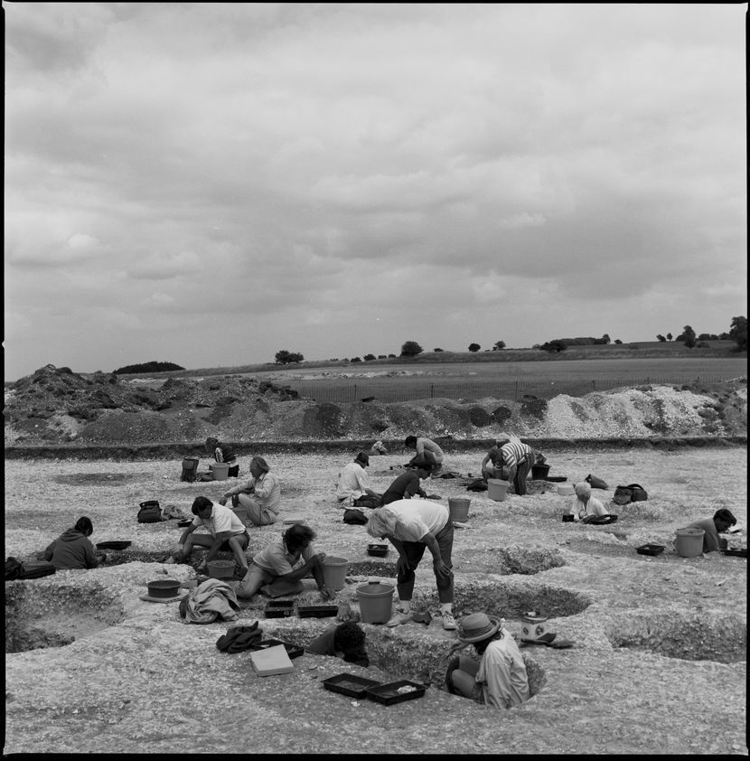 Segsbury Camp Excavations, 1996 by Simon Callery © Simon Callery. All Rights Reserved, DACS/Artimage 2018. Photo: Simon Callery Segsbury Camp Excavations, 1996